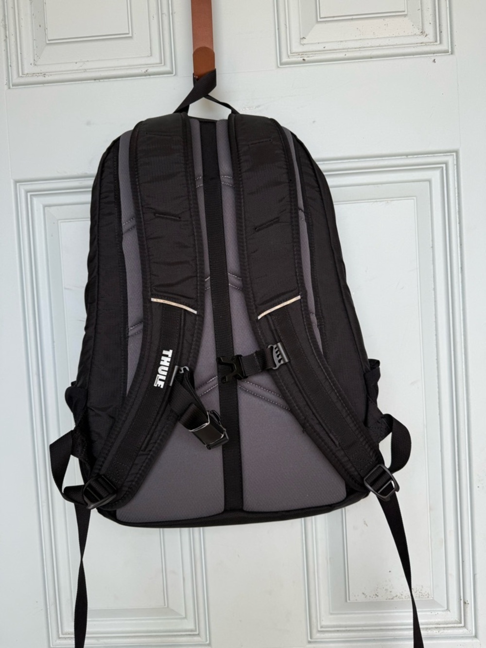 Thule Enroute Strut 15" Laptop Backpack View 2